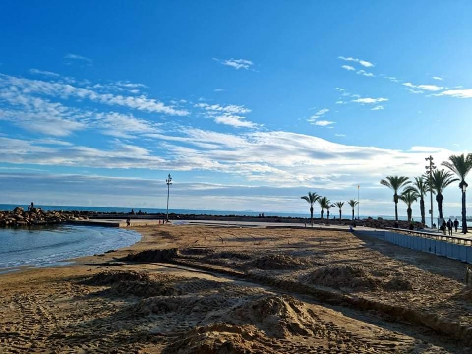 Beach Apartment Torrevieja Zewnętrze zdjęcie